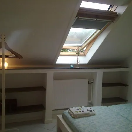 Apartament Cozy Little Attic In *